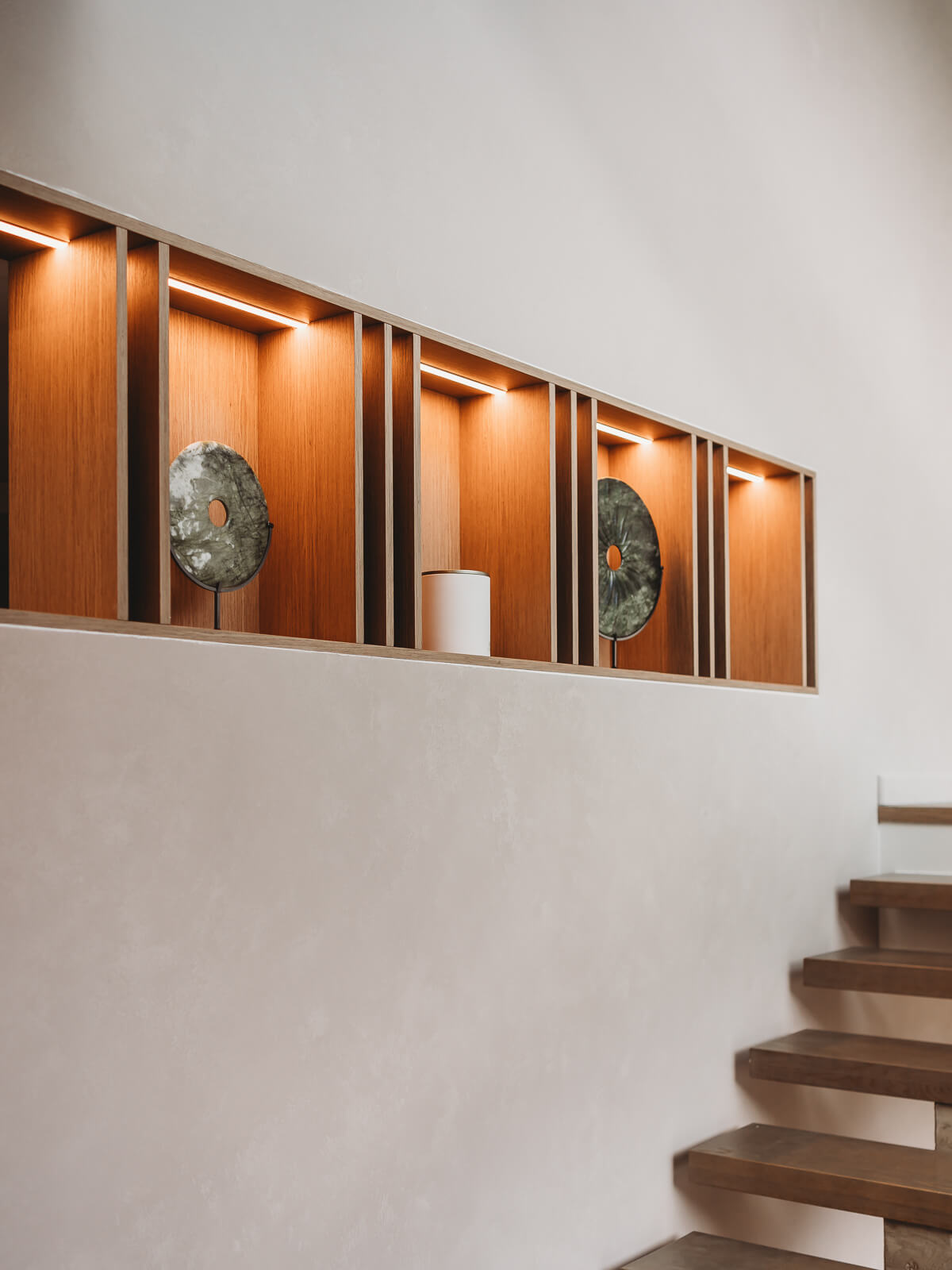 Redelid-riiulid majas Pirital - 23